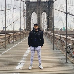 Meet your Posher, Nicholas